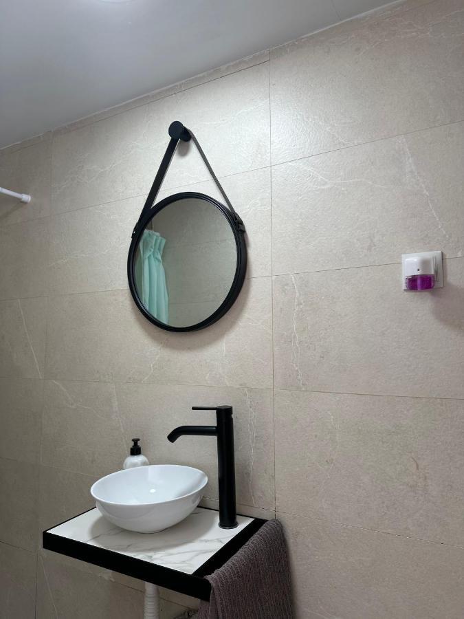 Malaga Inn Apartaments Exteriör bild